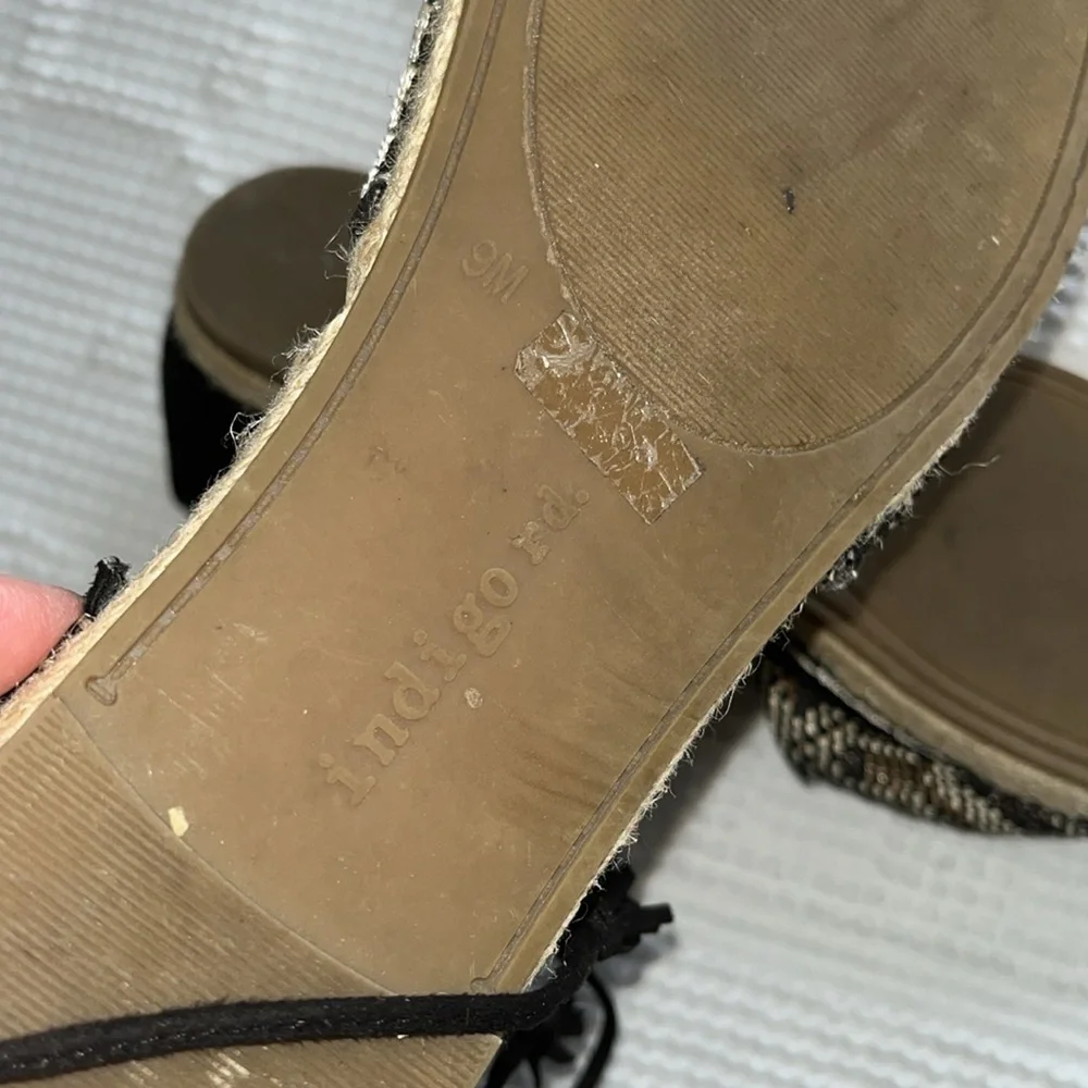 Indigo Road ladies espadrille flats with ankle tie size 9